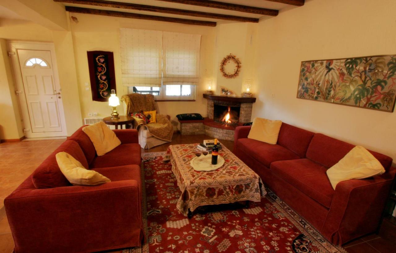 Villa Filokosta Pertouli ภายนอก รูปภาพ